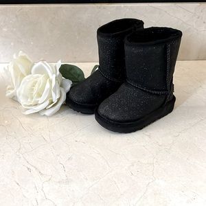 Authentic Uggs - Toddler girl size 7 - Black Sparkle